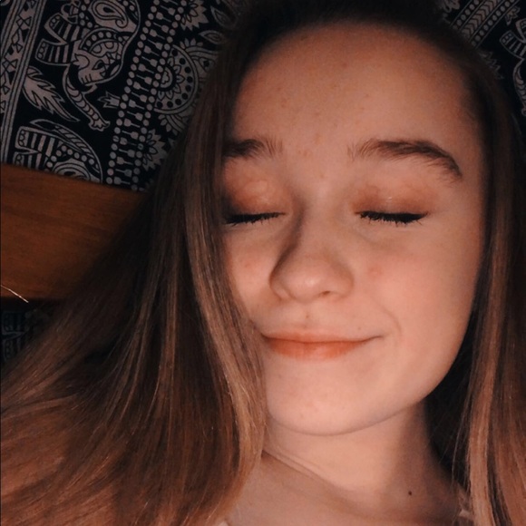 Meet your Posher, Avery - Picture 1 of 1